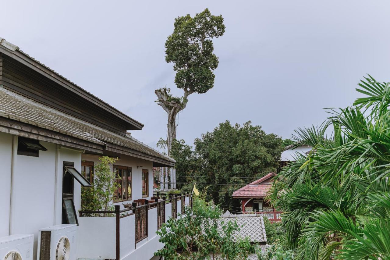 Baan Huenphen Hotel Chiang Mai Ngoại thất bức ảnh