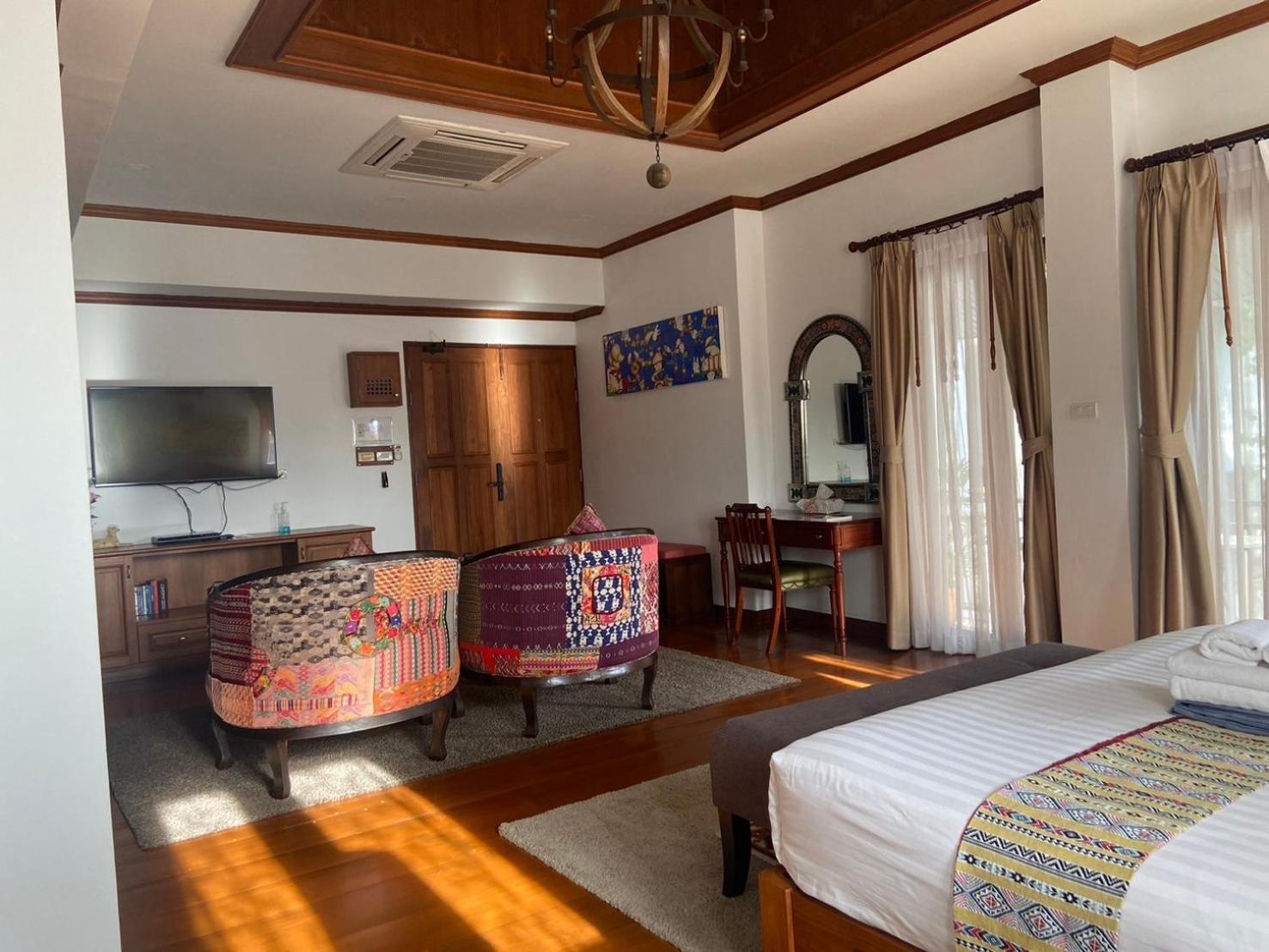 Baan Huenphen Boutique Hotel Chiang Mai Phòng bức ảnh
