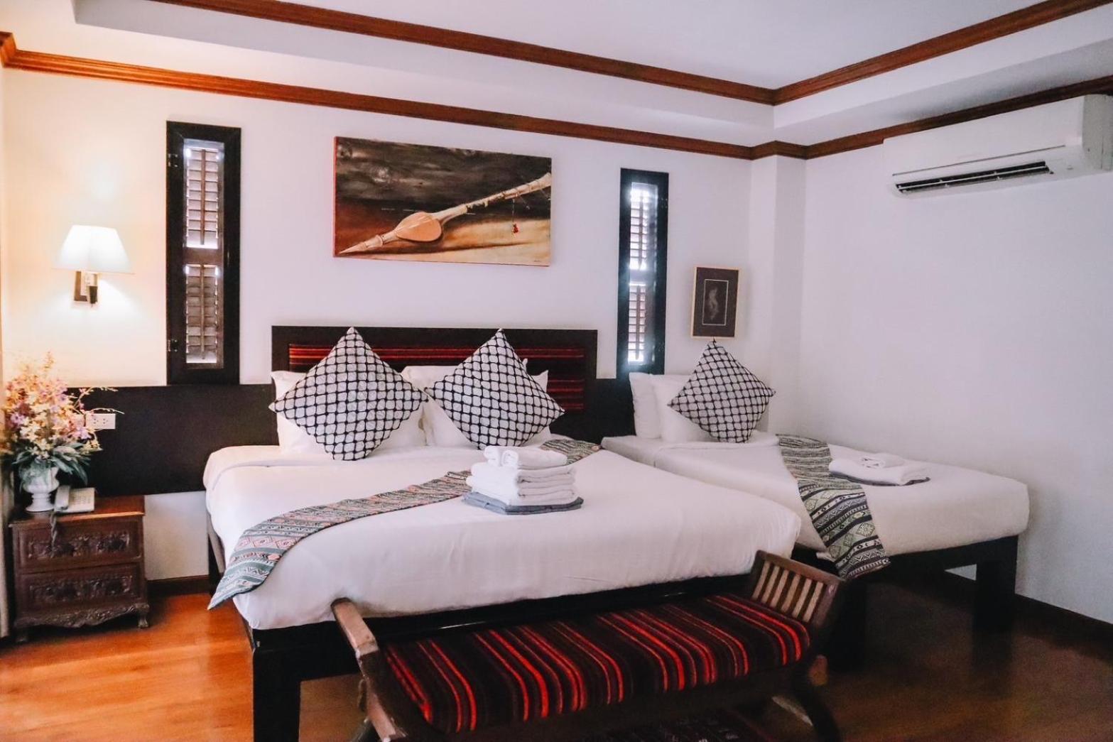 Baan Huenphen Boutique Hotel Chiang Mai Phòng bức ảnh