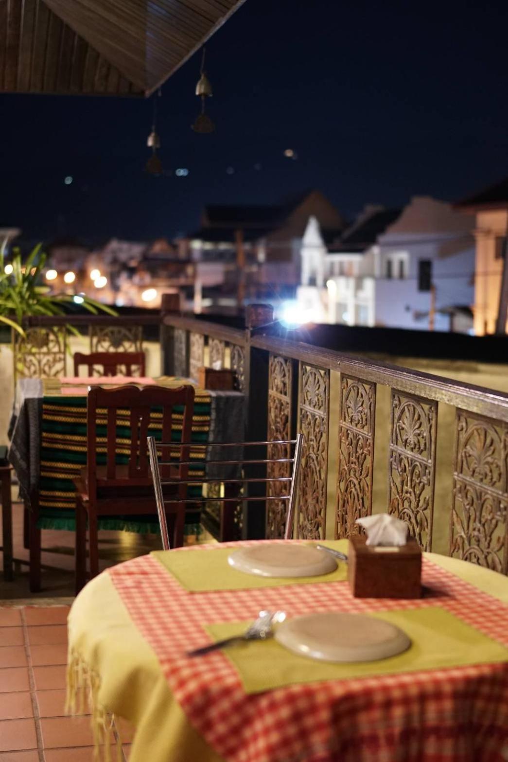 Baan Huenphen Boutique Hotel Chiang Mai Ngoại thất bức ảnh